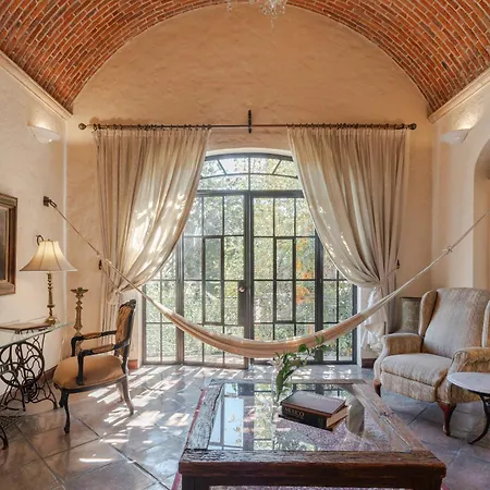 Villa Ganz Boutique Hotel-3